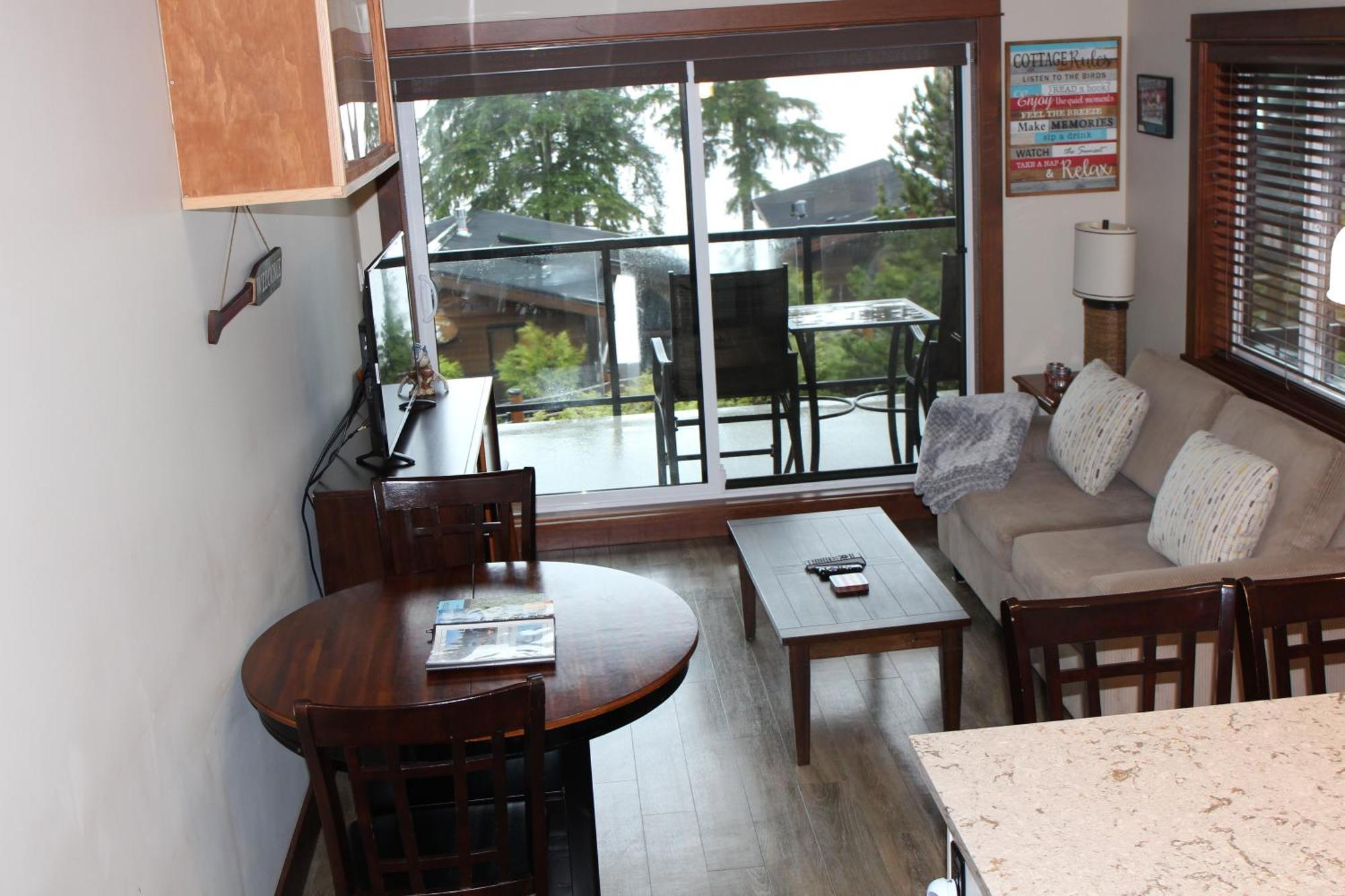 Tilby'S Rainbow Cottage Port Renfrew Exterior foto